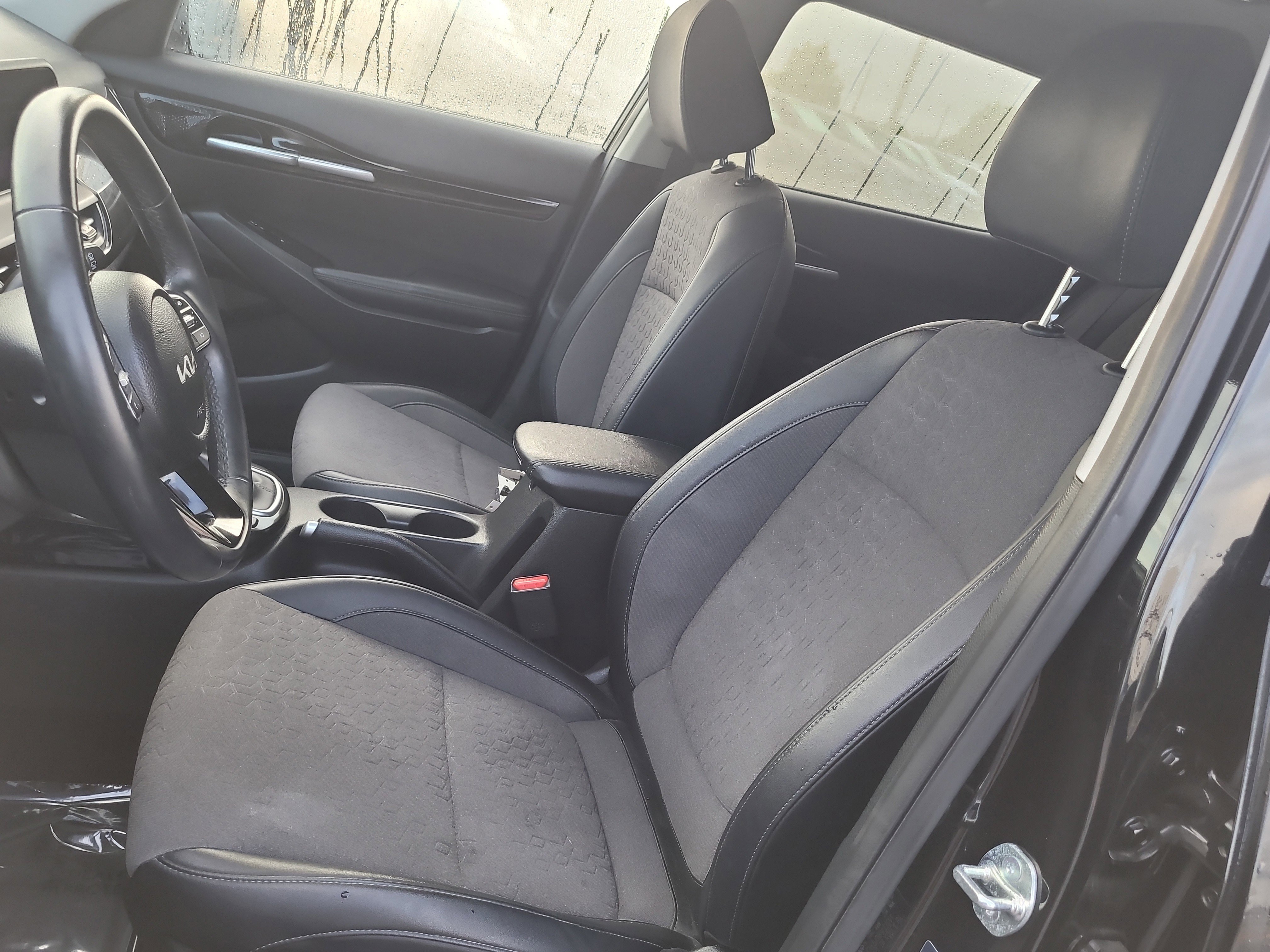 Used 2025 Kia Seltos S FWD image 20