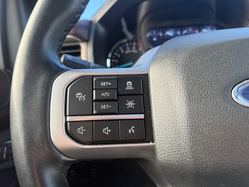 Used 2024 Ford Expedition Limited image 18