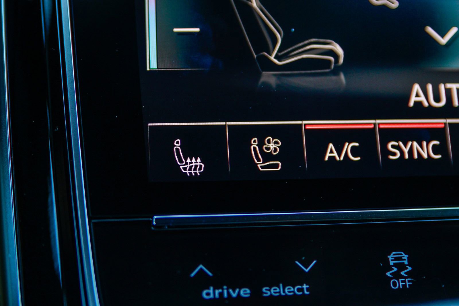 Used 2025 Audi A8 L 3.0T image 28