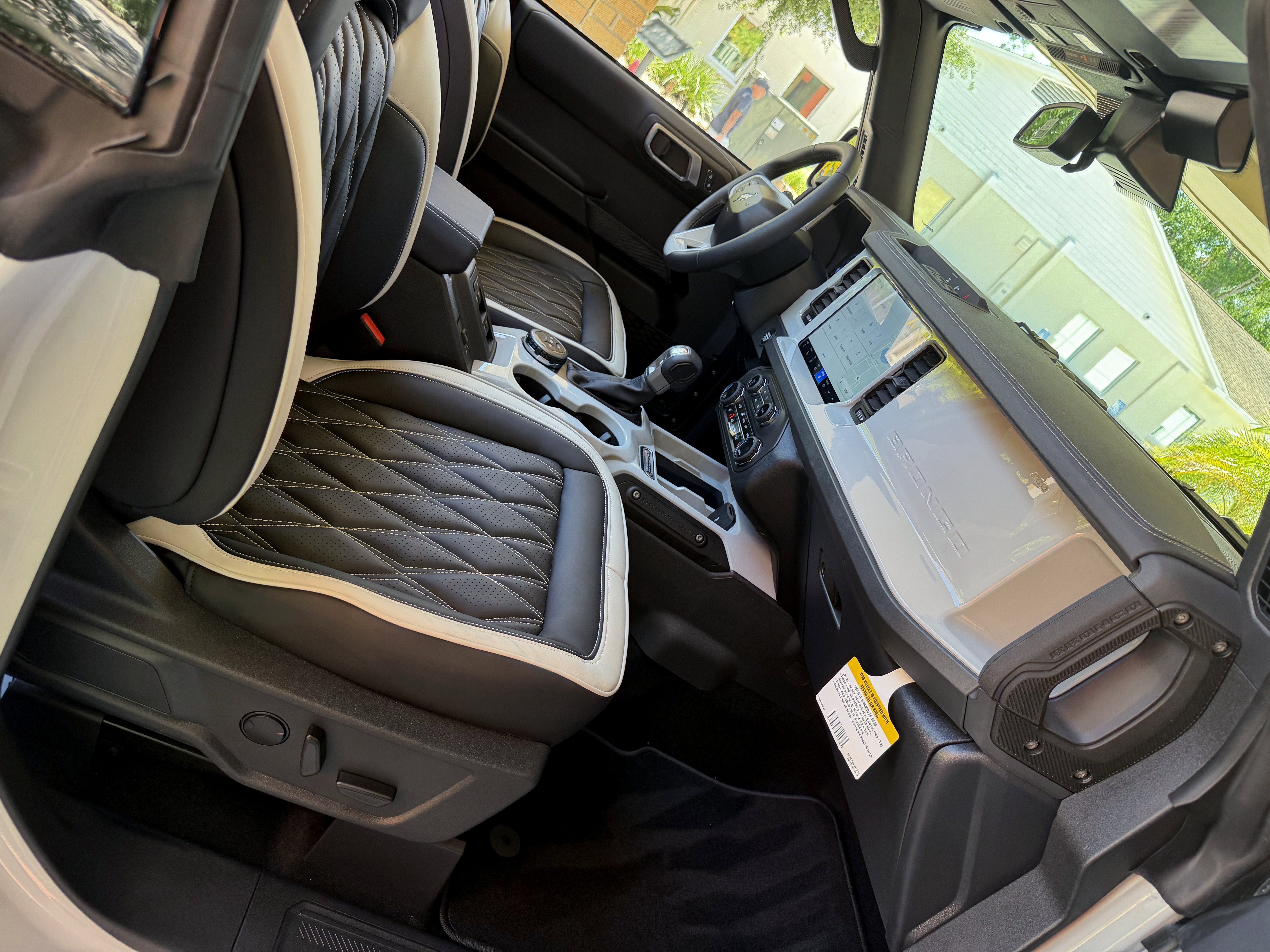Used 2026 Ford Bronco Outer Banks AWD/4WD image 23