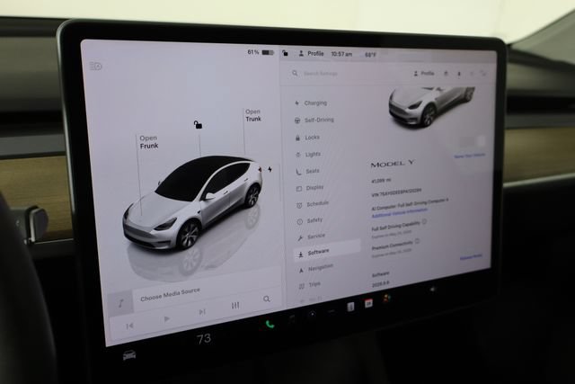 Used 2023 Tesla Model Y Long Range AWD/4WD image 29