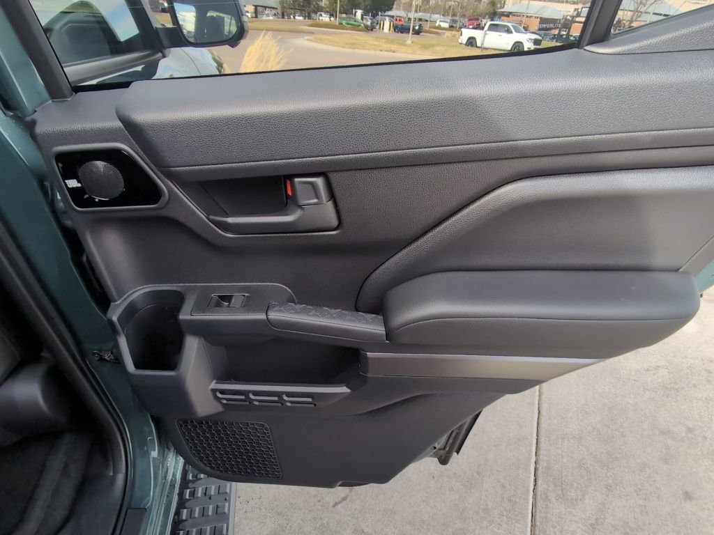 Used 2025 Toyota 4Runner TRD Off-Road Premium image 26