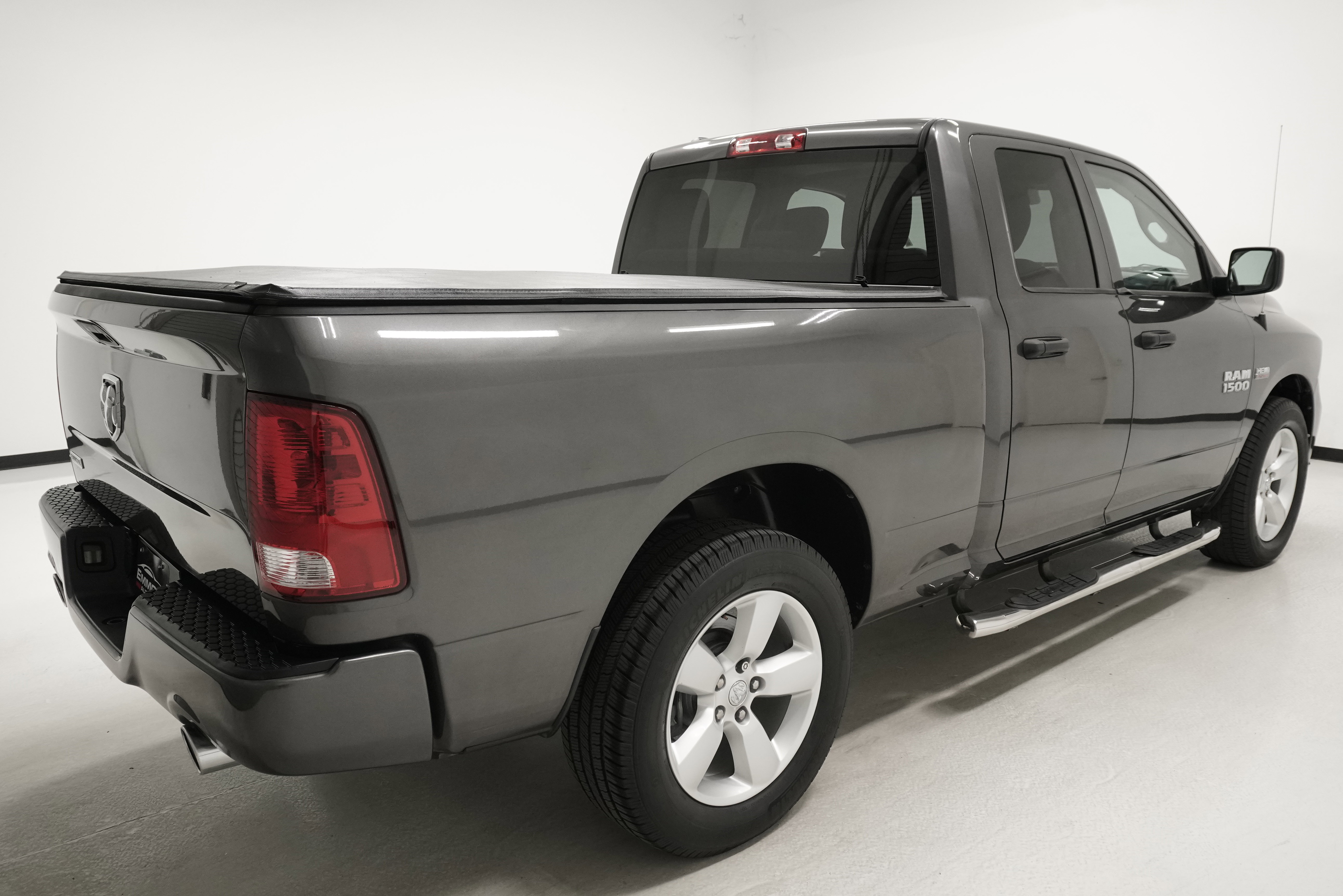 Used 2014 RAM 1500 Express RWD image 4