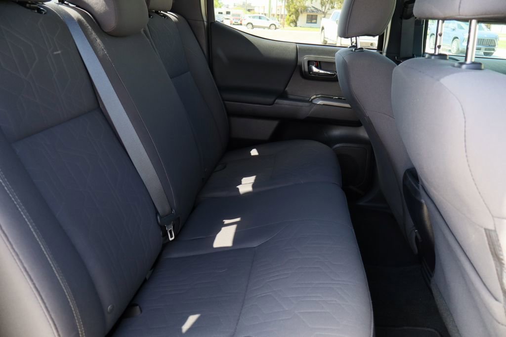 Used 2019 Toyota Tacoma TRD Off-Road w/ Technology Package image 24