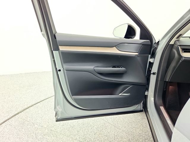 New 2025 Volvo EX90 Plus w/ Protection Package Premier image 27