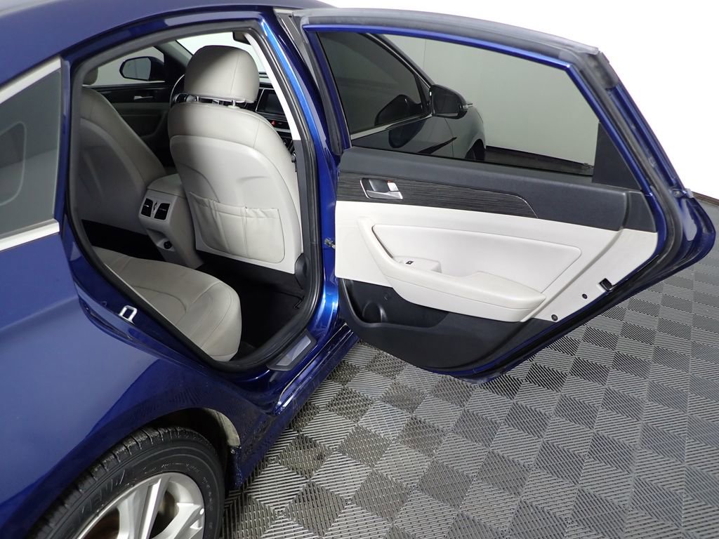 Used 2018 Hyundai Sonata Limited w/ Cargo Package image 29