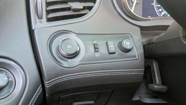 Used 2014 Buick LaCrosse Premium w/ Driver Confidence Package FWD image 30