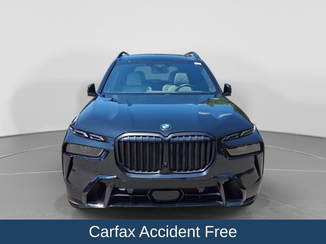Used 2024 BMW X7 xDrive40i w/ M Sport Package AWD/4WD image 3