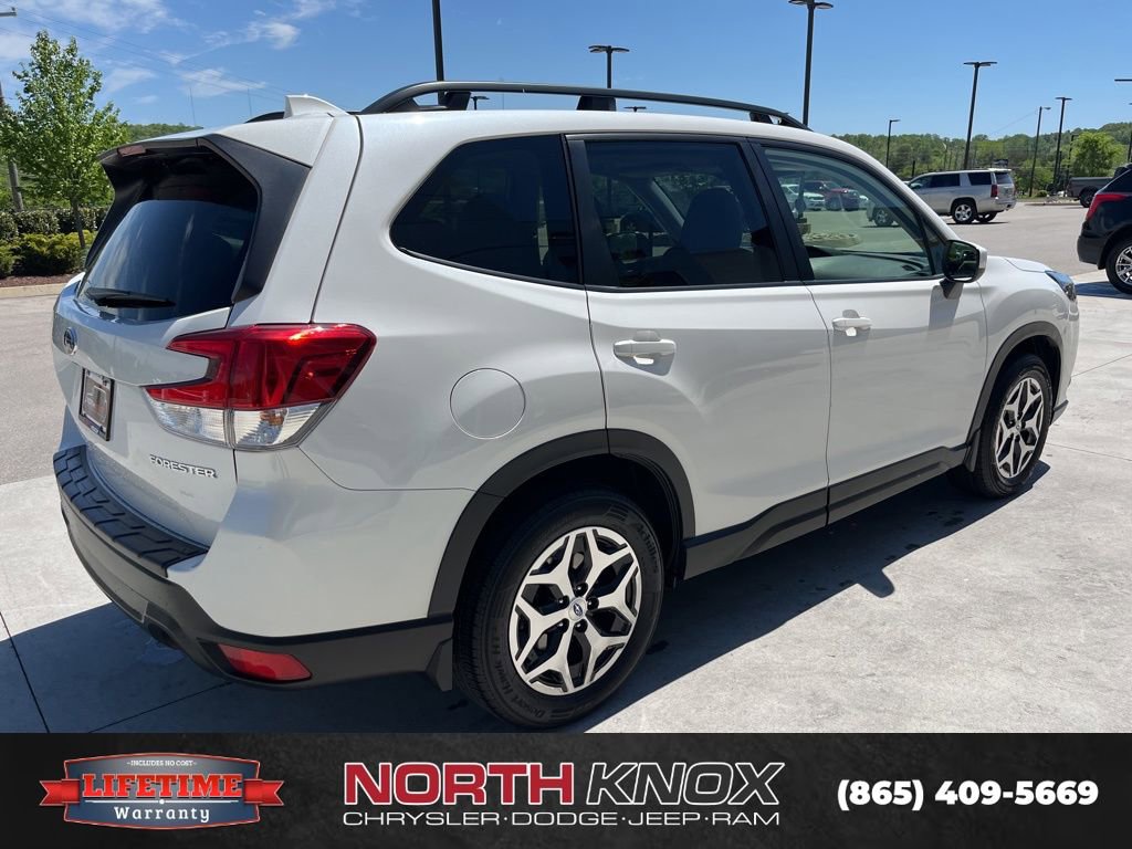 Used 2023 Subaru Forester Premium AWD/4WD image 19