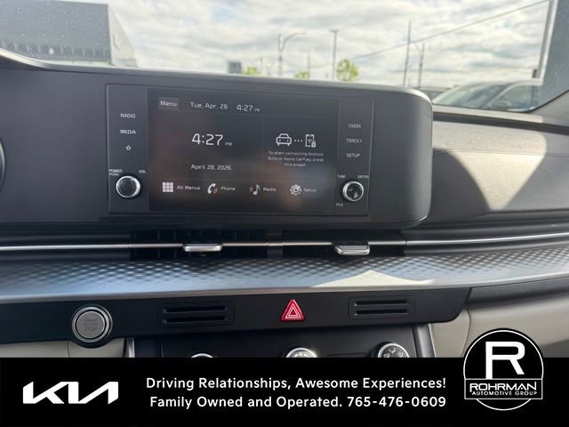 Used 2023 Kia Carnival LX FWD image 11