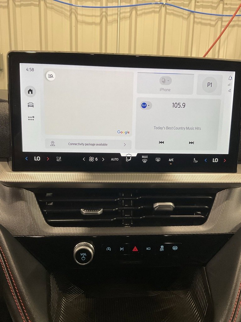 Used 2025 Ford Explorer ST-Line w/ ST-Line Street Pack image 18