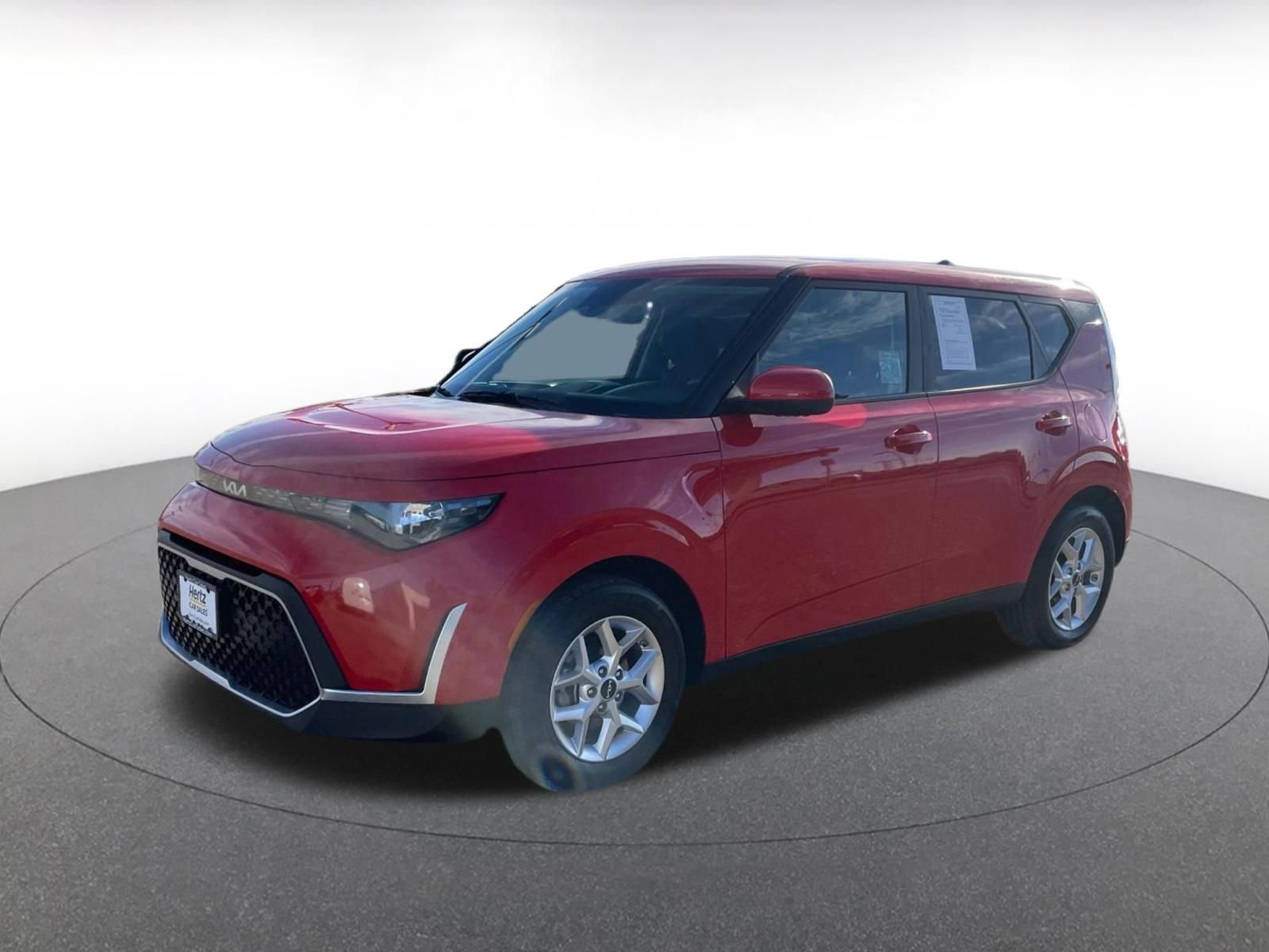 Used 2025 Kia Soul LX w/ LX Technology Package image 3