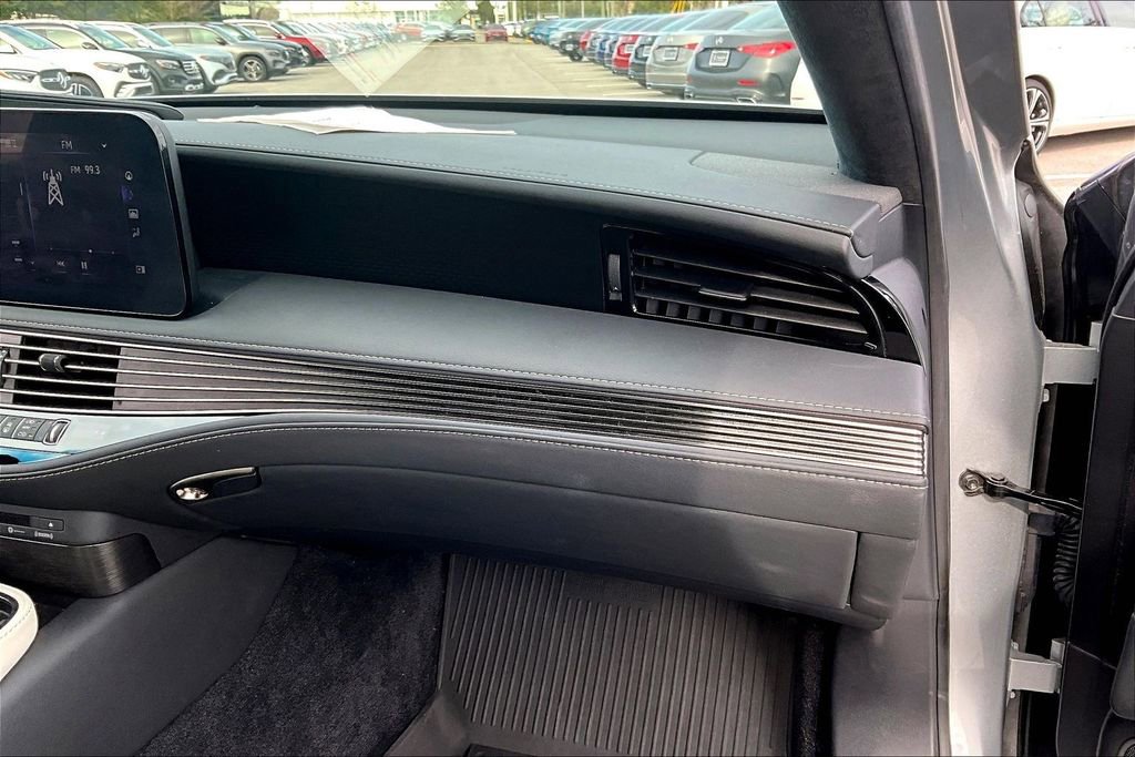 Used 2021 Lexus LS 500 F Sport w/ Accessory Package (Z2) image 23