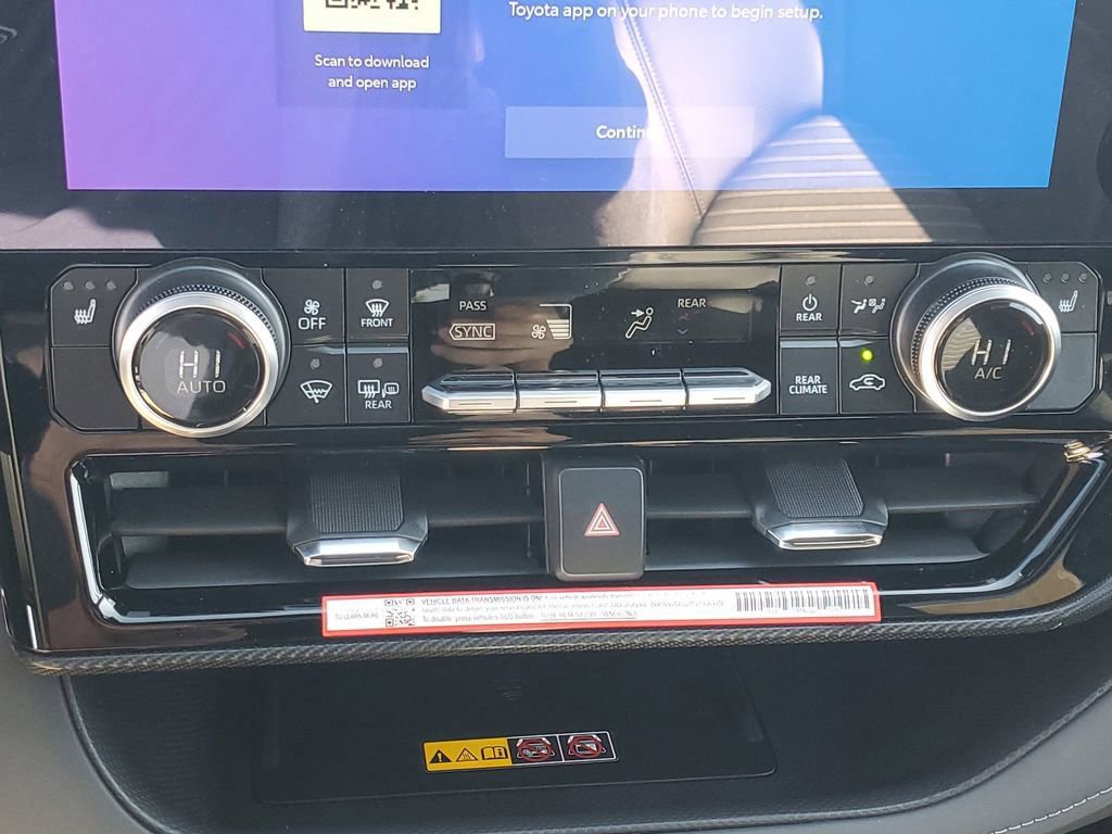 New 2026 Toyota Highlander XSE image 22