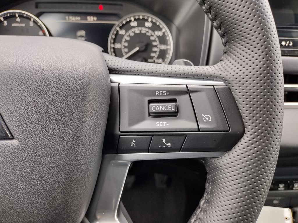 New 2026 Mitsubishi Outlander LE AWD/4WD image 28