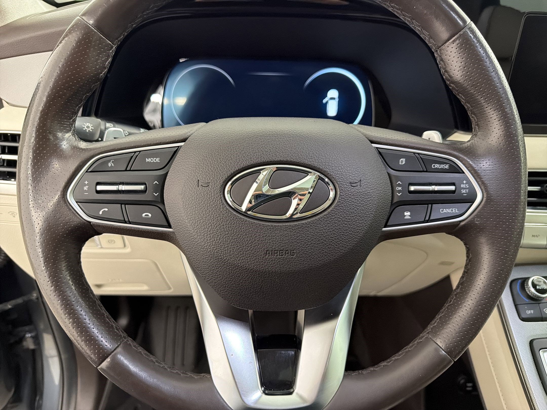 Used 2020 Hyundai Palisade Limited FWD image 16