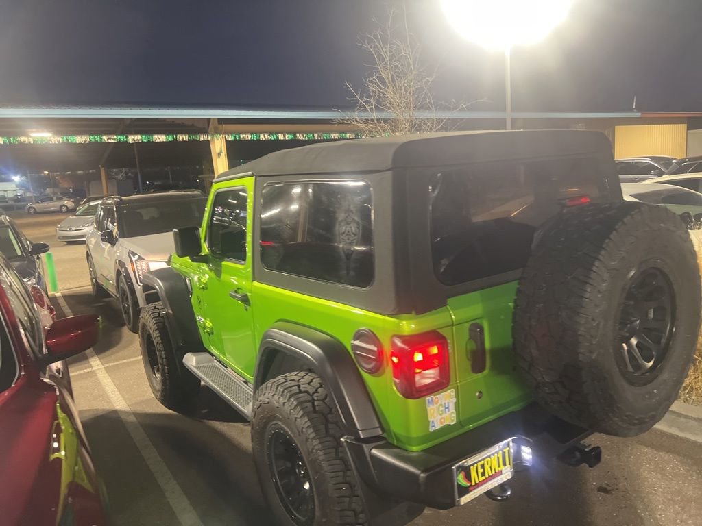 Used 2018 Jeep Wrangler Sport image 15