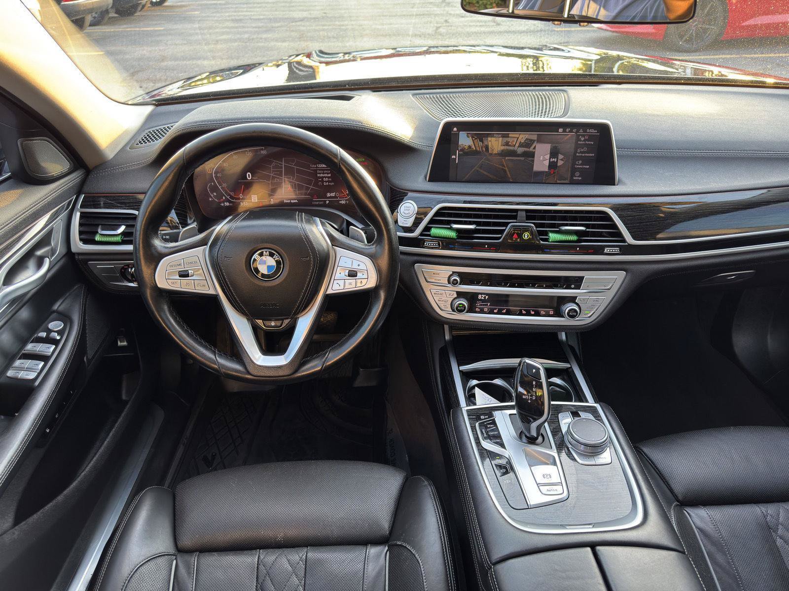 Used 2022 BMW 740i xDrive w/ Premium Package AWD/4WD image 37