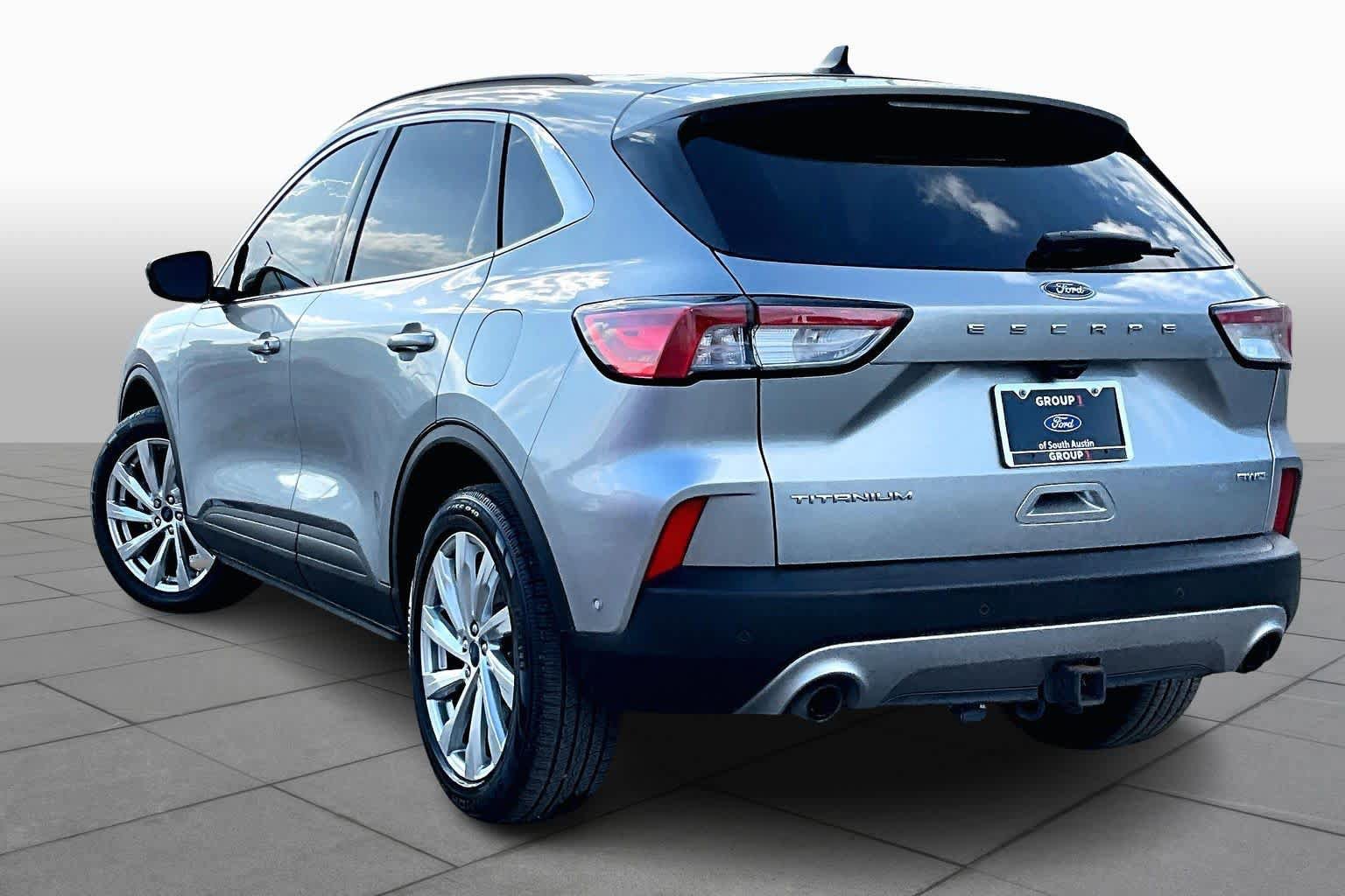 Certified 2022 Ford Escape Titanium w/ Titanium Elite Package AWD/4WD image 12
