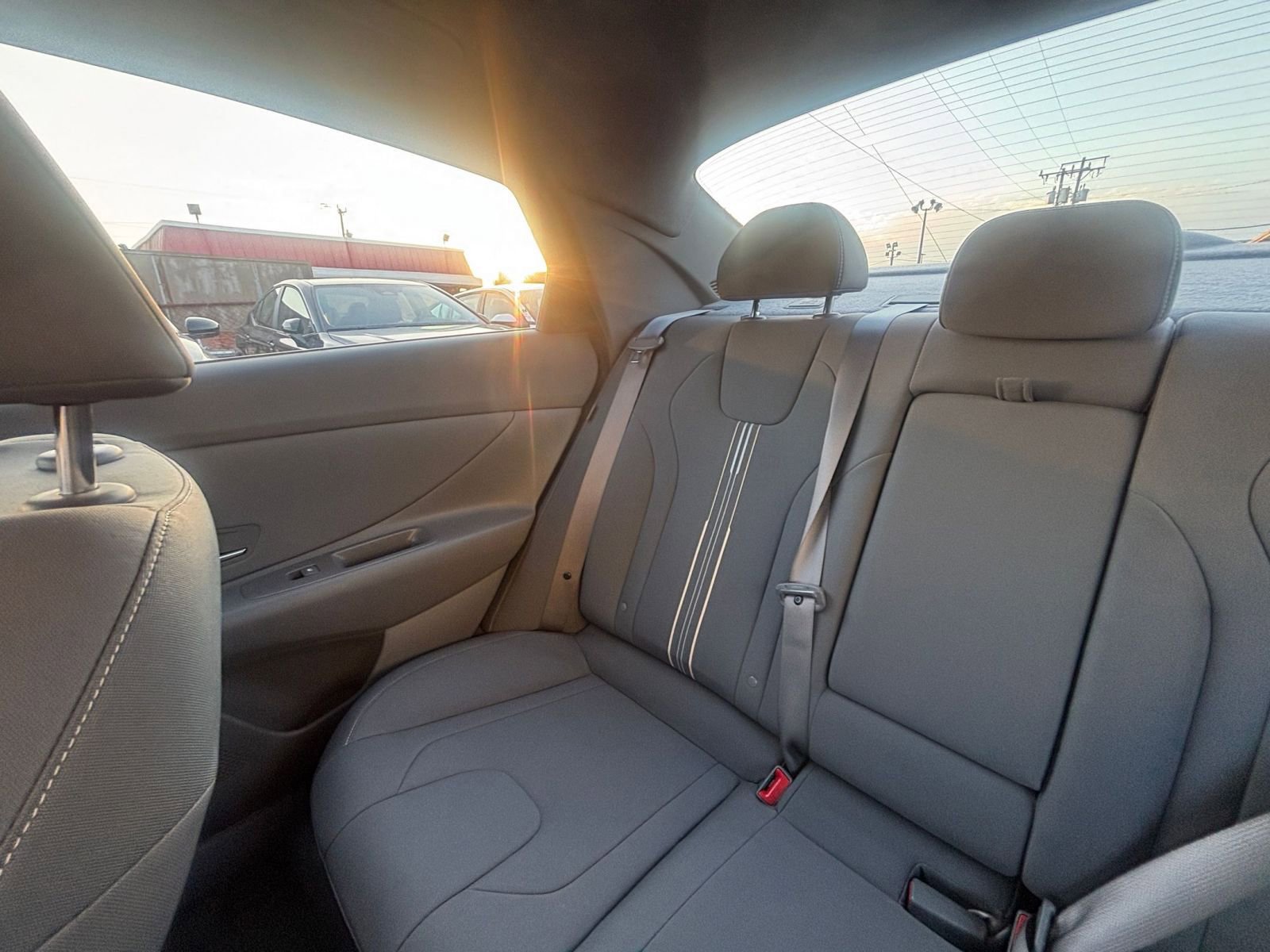 Used 2025 Hyundai Elantra SEL image 42