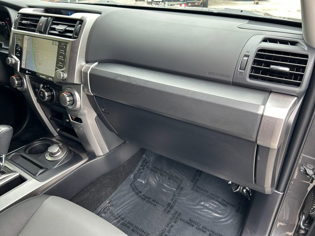Used 2022 Toyota 4Runner SR5 Premium image 27