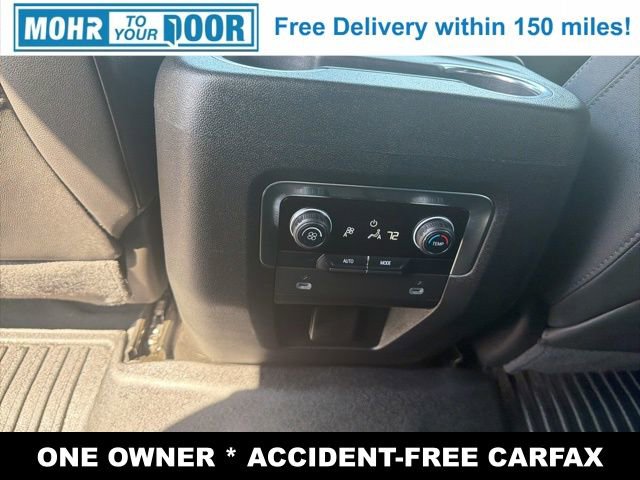 Used 2024 Chevrolet Suburban Z71 image 34