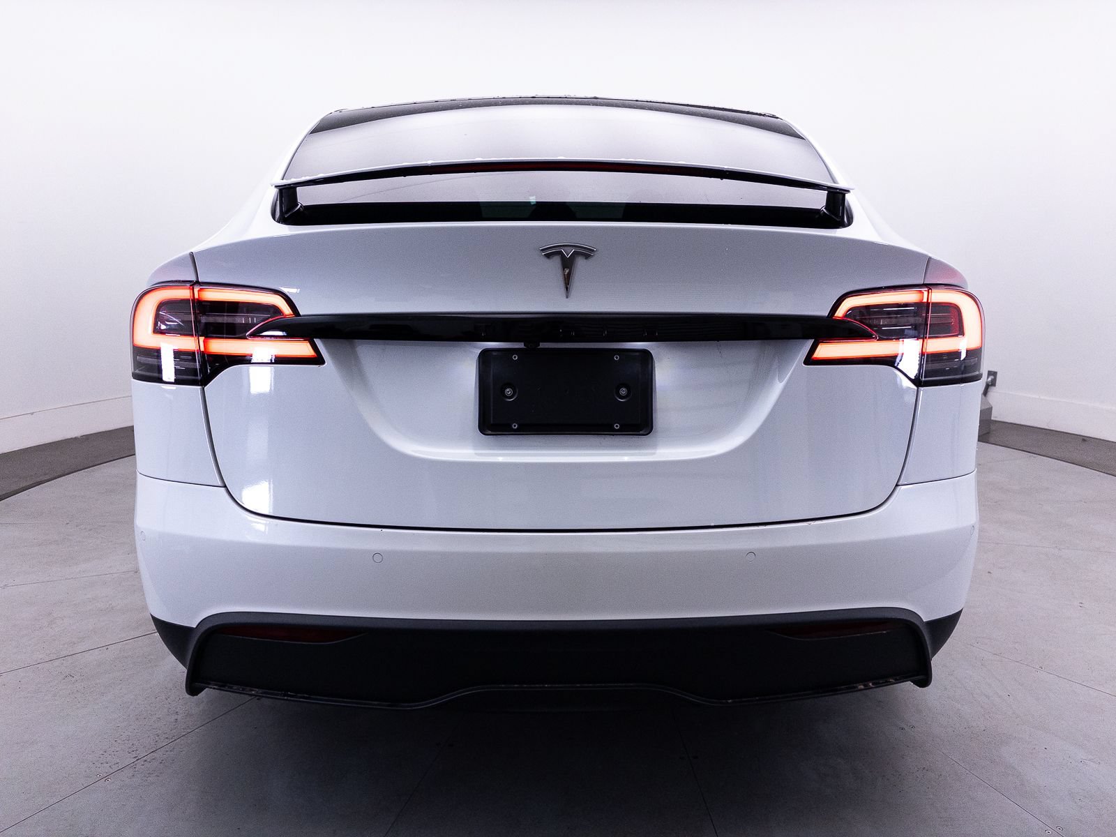 Used 2022 Tesla Model X AWD/4WD image 16
