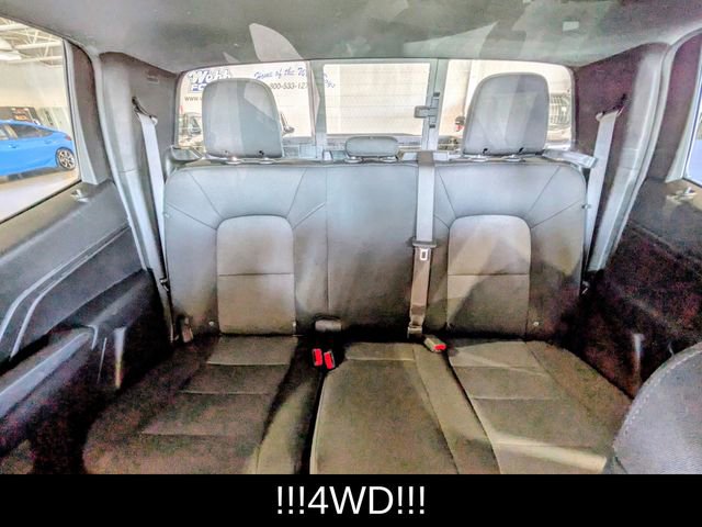 Used 2024 Chevrolet Colorado W/T w/ WT Convenience Package AWD/4WD image 18