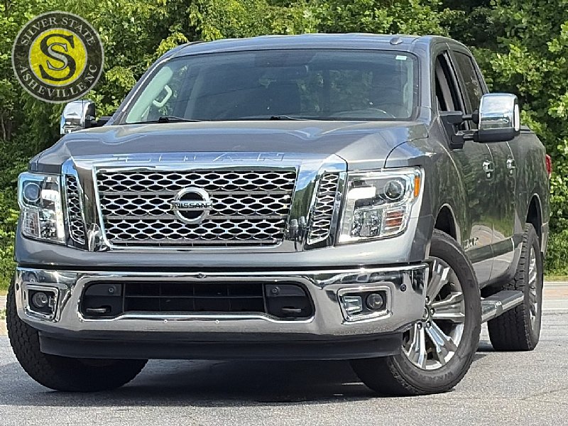 Used 2018 Nissan Titan SL w/ Chrome Package AWD/4WD image 1