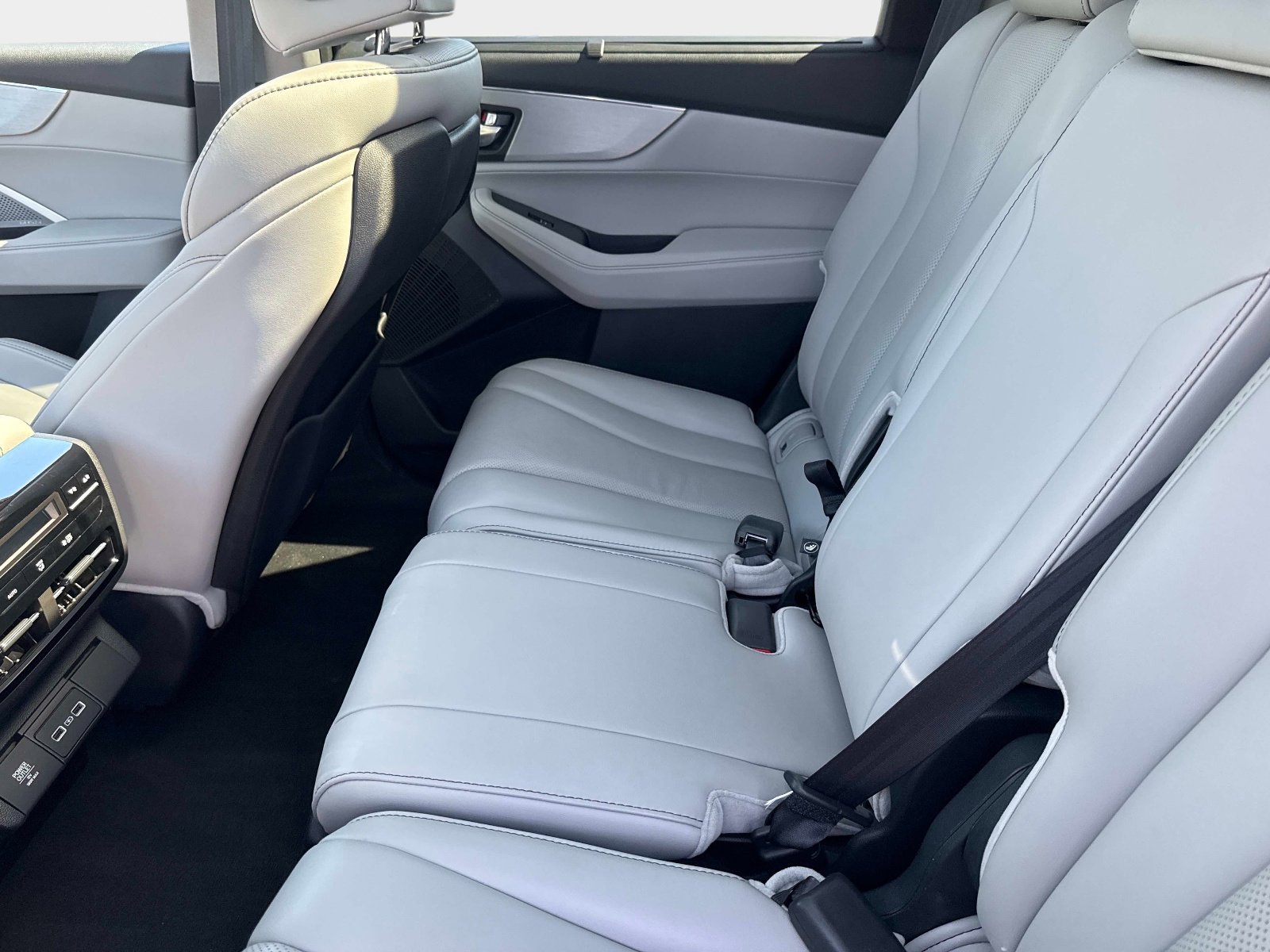 Used 2023 Acura MDX FWD w/ Technology Package image 14