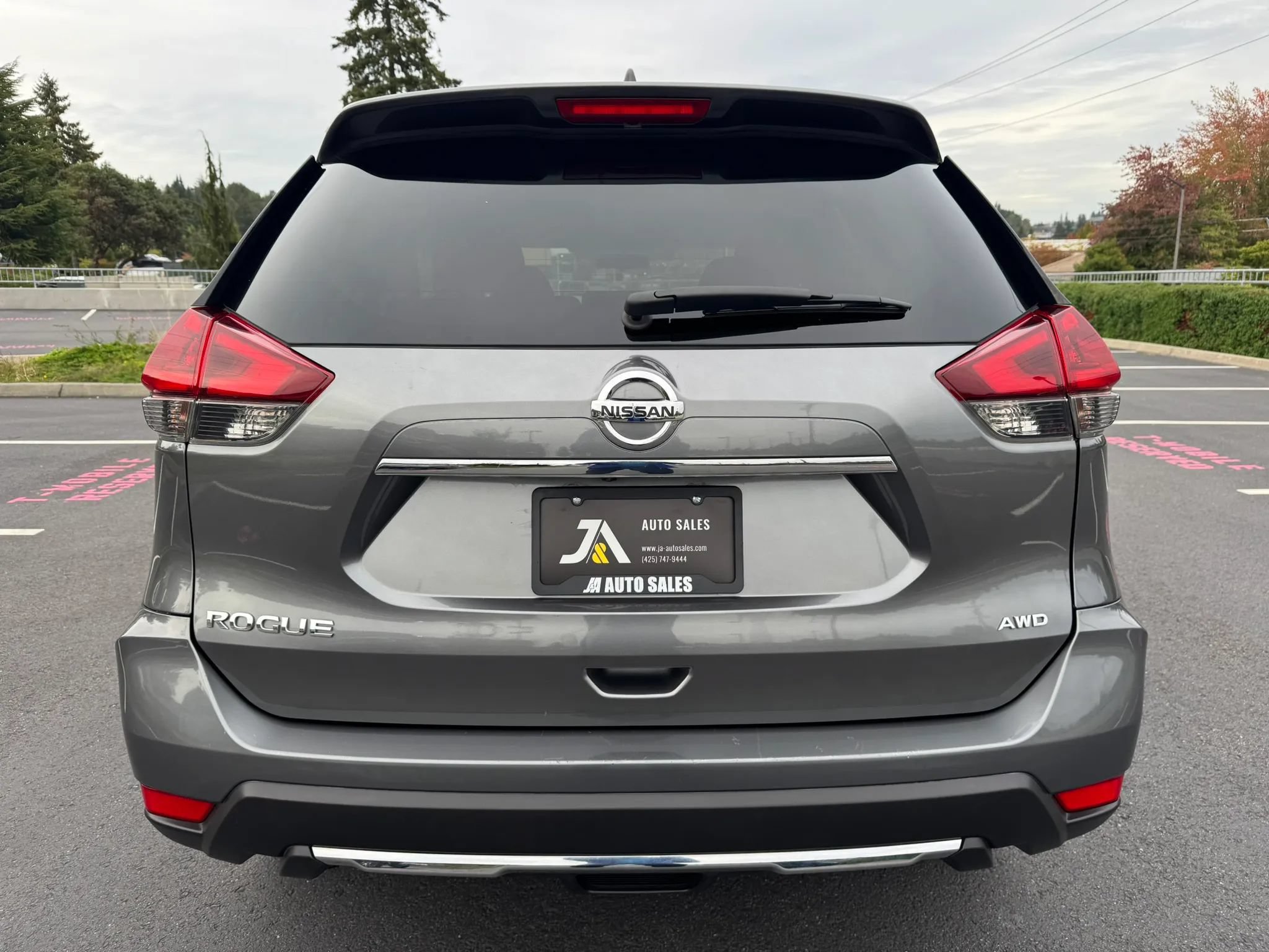Used 2018 Nissan Rogue S w/ S Value Package AWD/4WD image 9