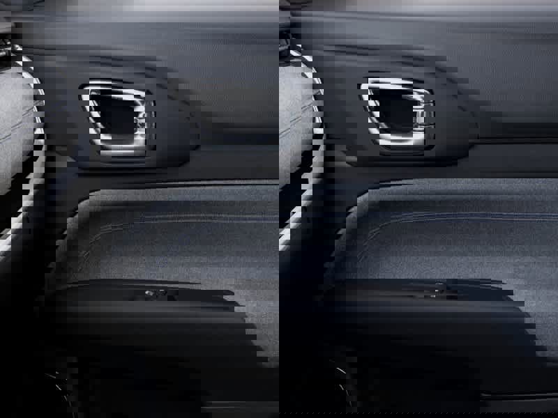 New 2025 Jeep Compass Sport image 25