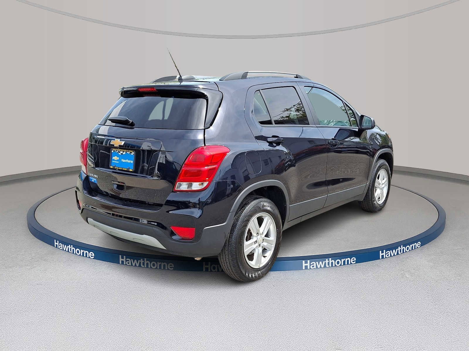 Used 2022 Chevrolet Trax LT w/ LT Convenience Package AWD/4WD image 6