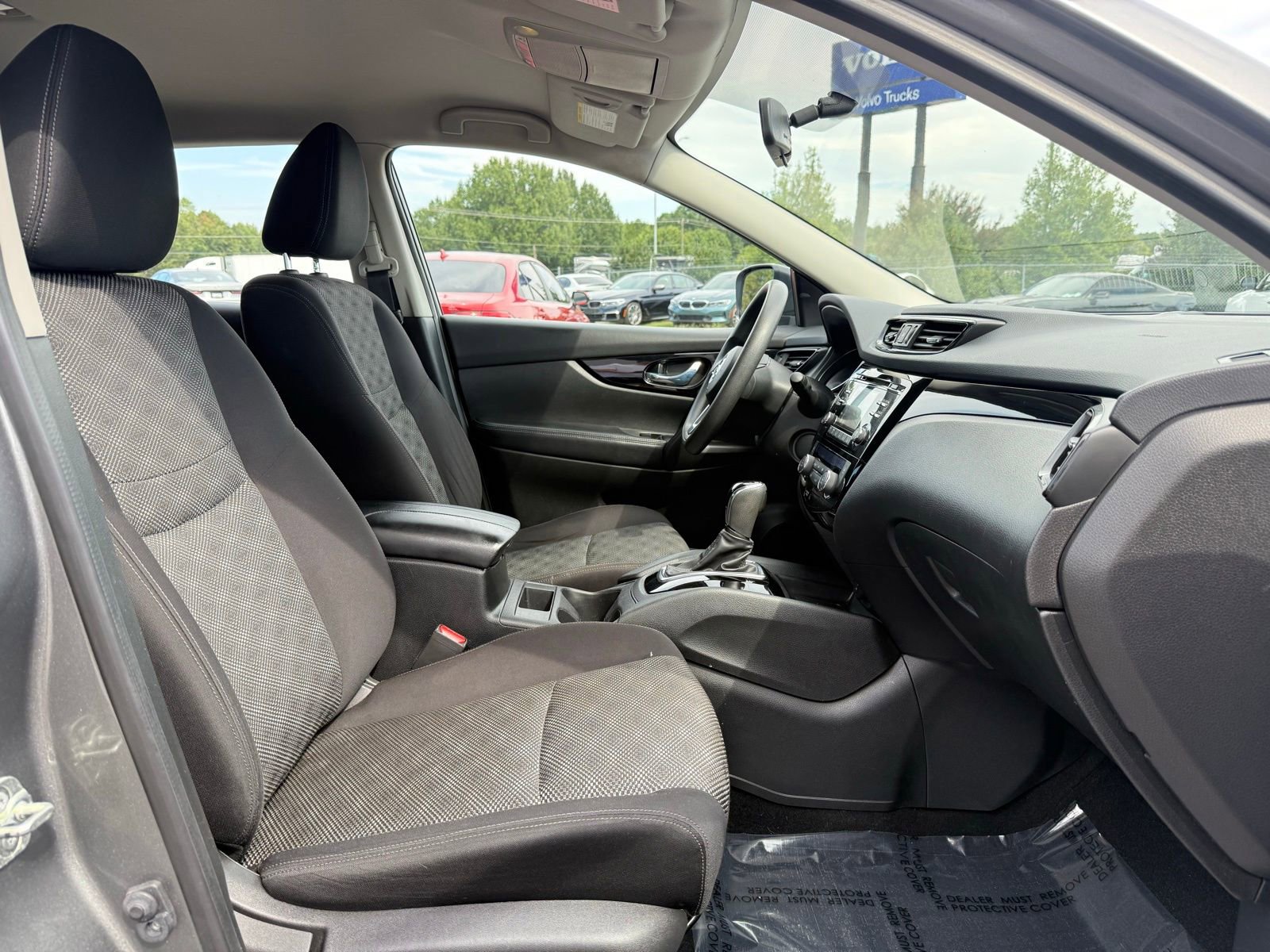 Used 2018 Nissan Rogue Sport SV image 22