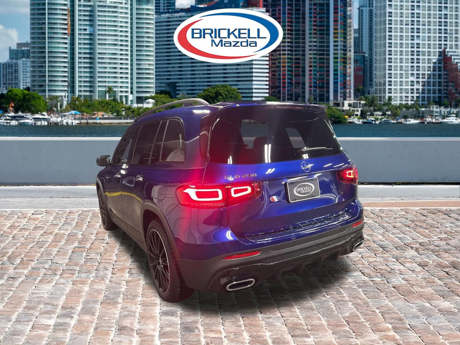 Used 2023 Mercedes-Benz GLB 250 image 4