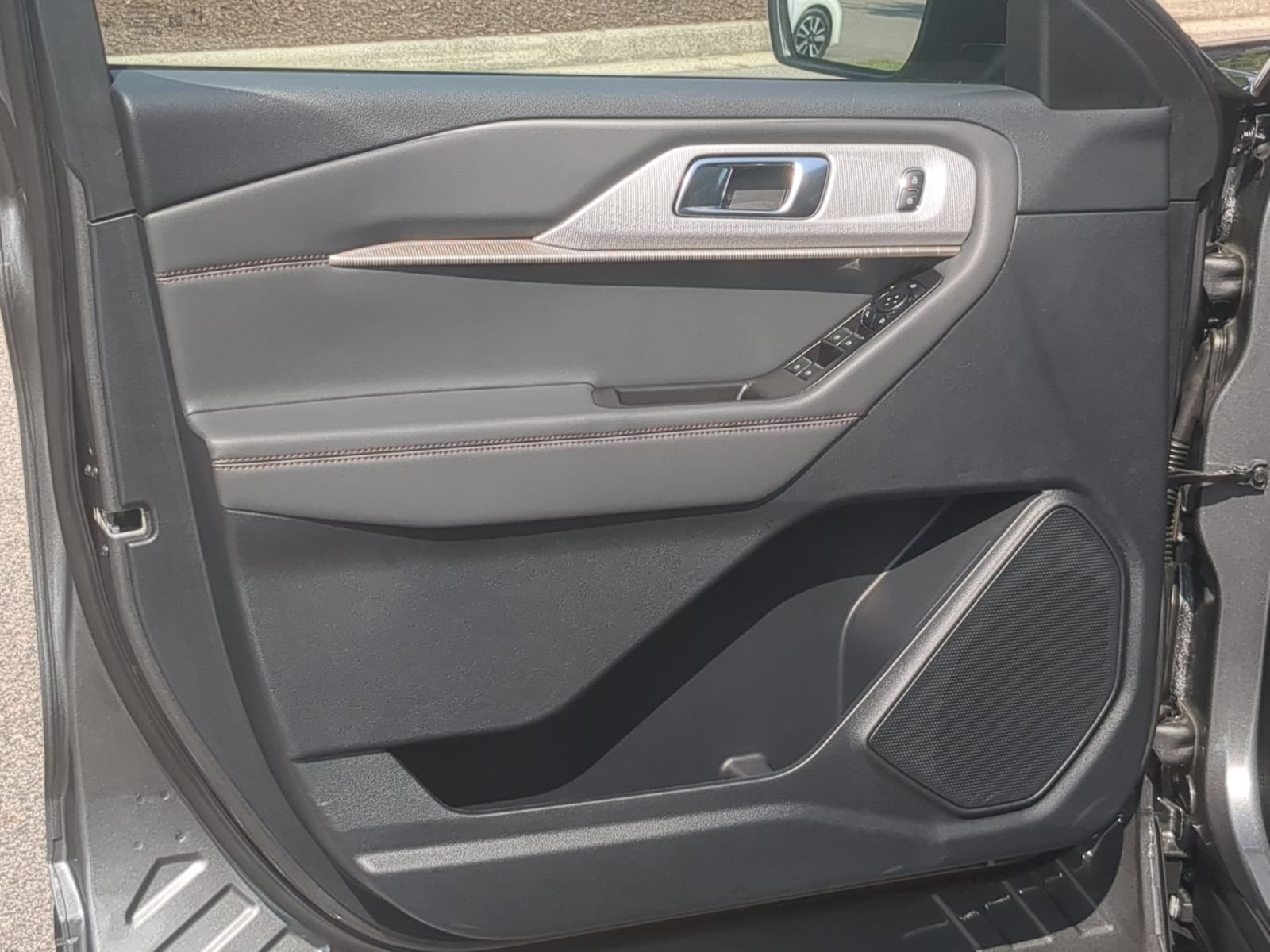 New 2026 Ford Explorer Active AWD/4WD image 11