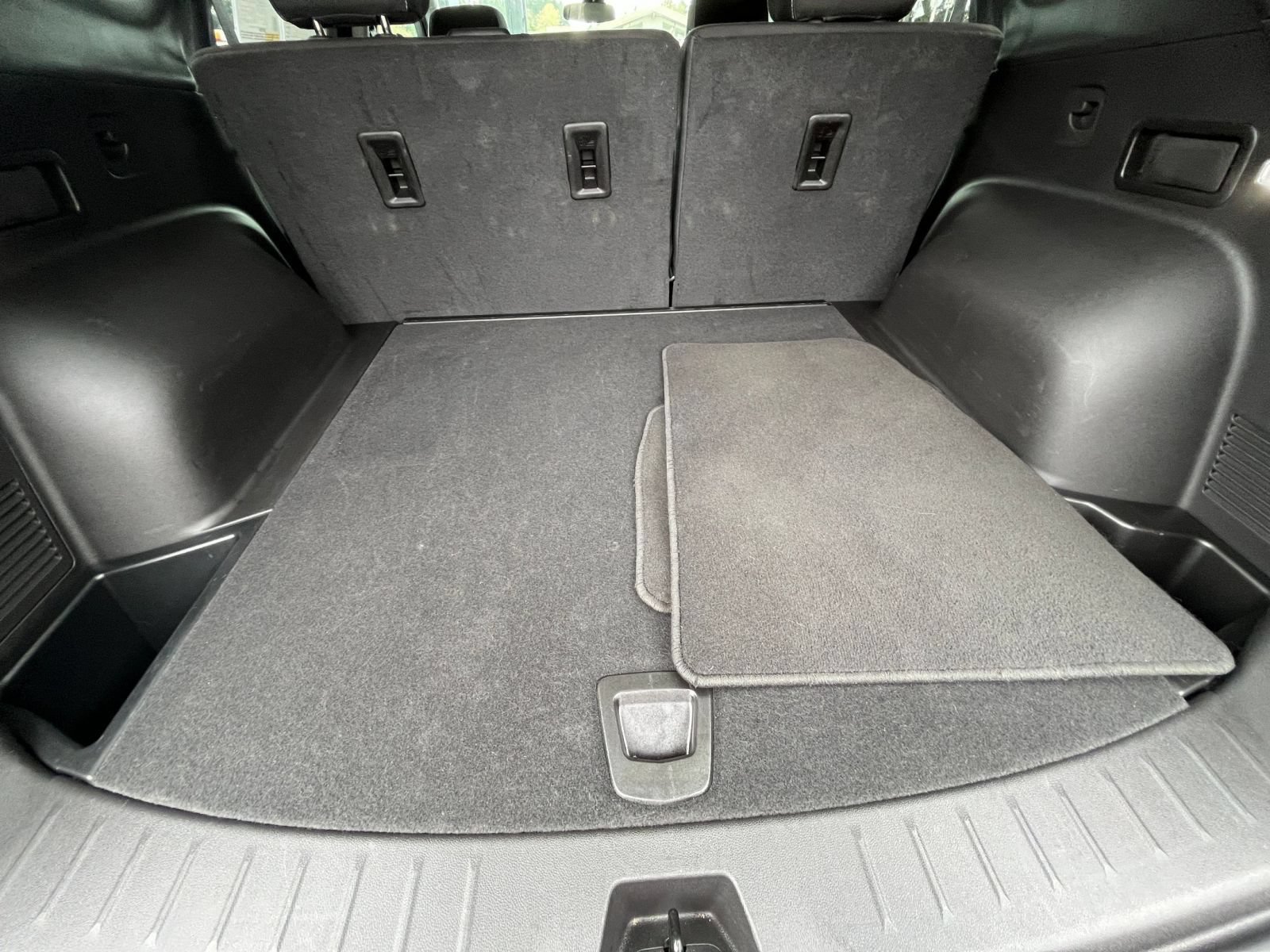 Used 2025 Chevrolet Blazer LT FWD image 31