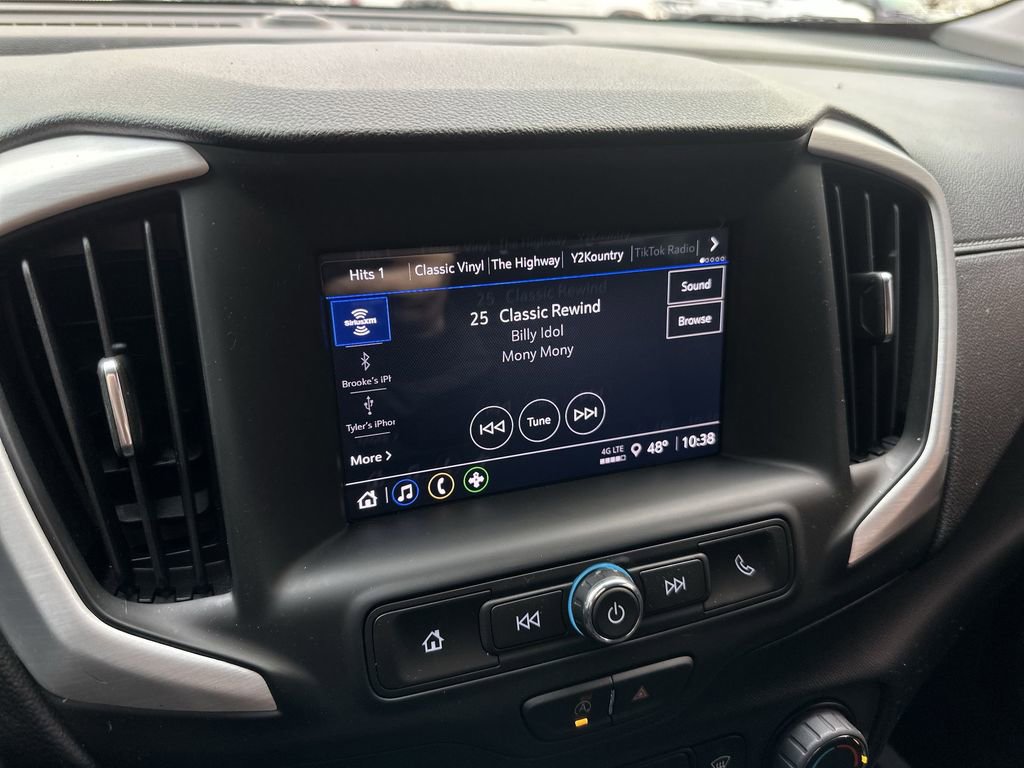 Used 2023 GMC Terrain SLE w/ Elevation Edition image 16