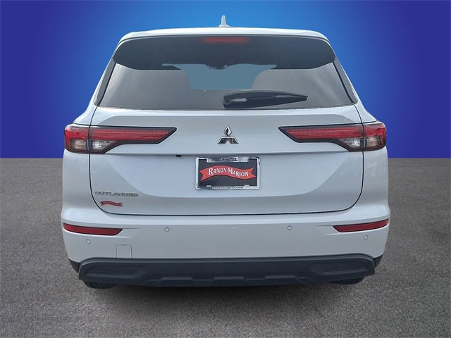 Used 2022 Mitsubishi Outlander ES image 5