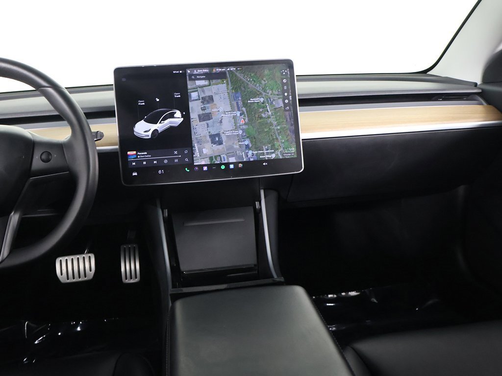 Used 2020 Tesla Model 3 Performance image 31