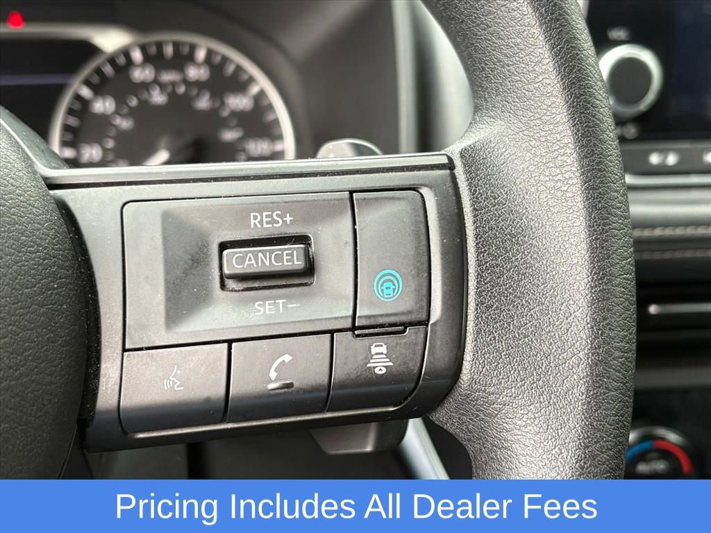 Used 2024 Nissan Rogue SV AWD/4WD image 15