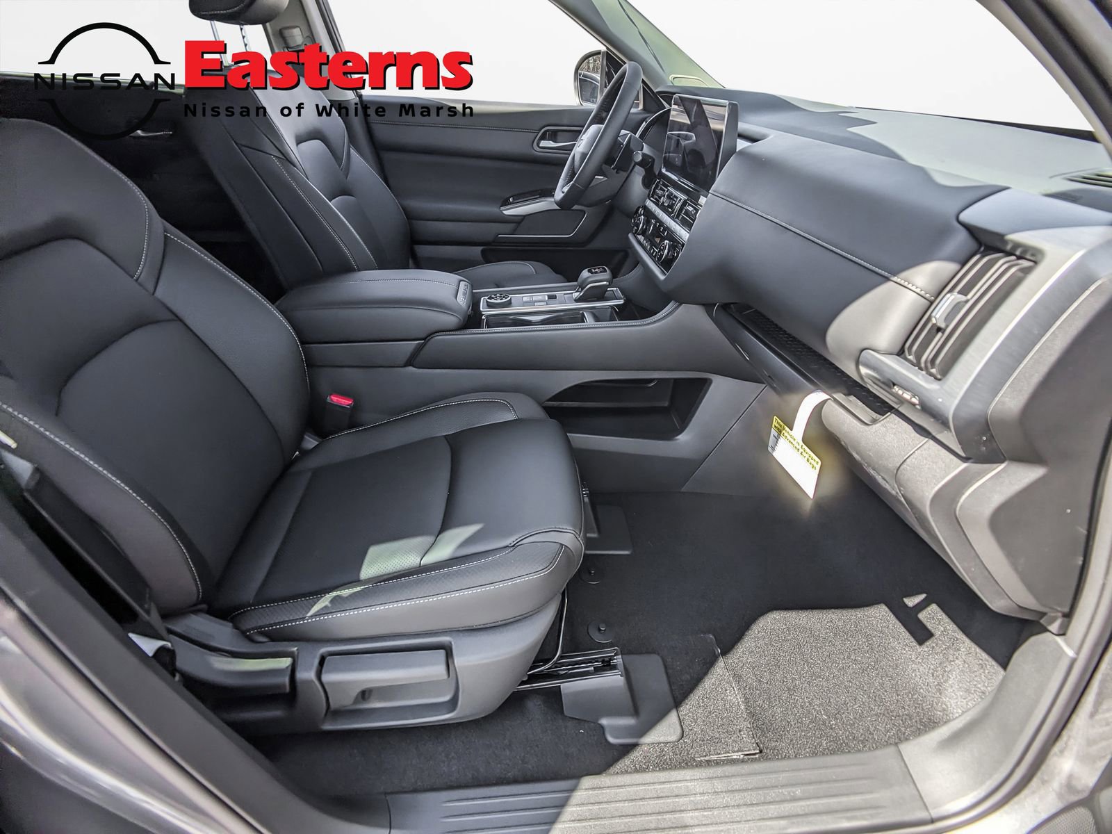 New 2026 Nissan Pathfinder SL w/ SL Premium Package AWD/4WD image 24