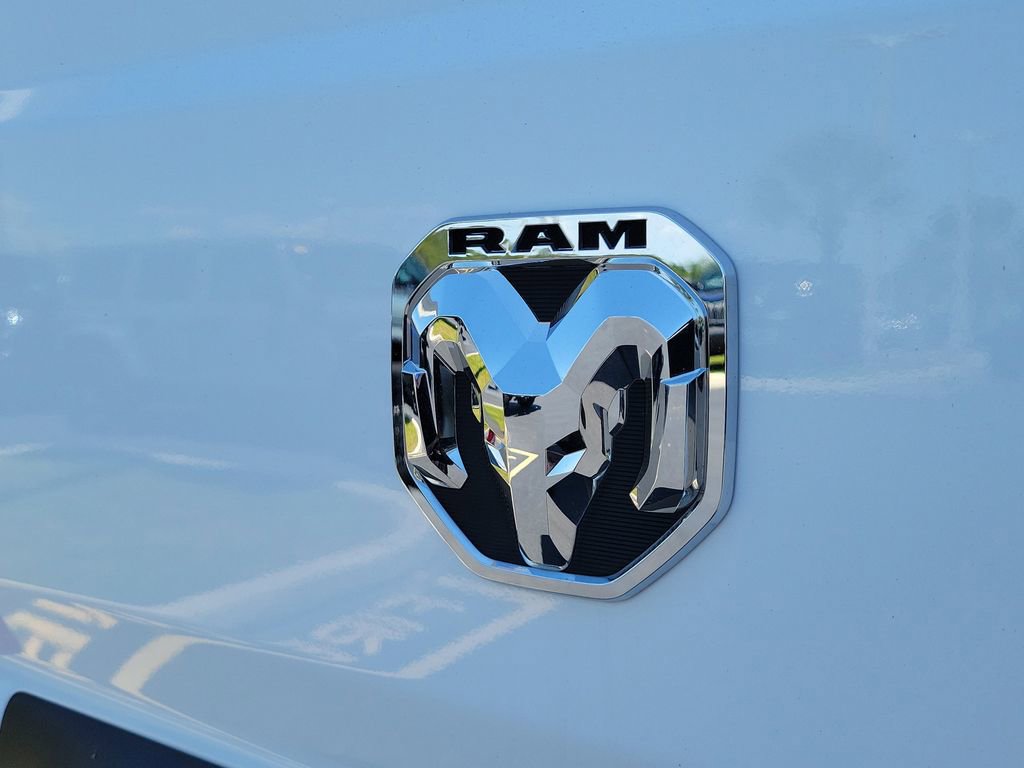 Used 2025 RAM ProMaster 3500 w/ Convenience Group image 8