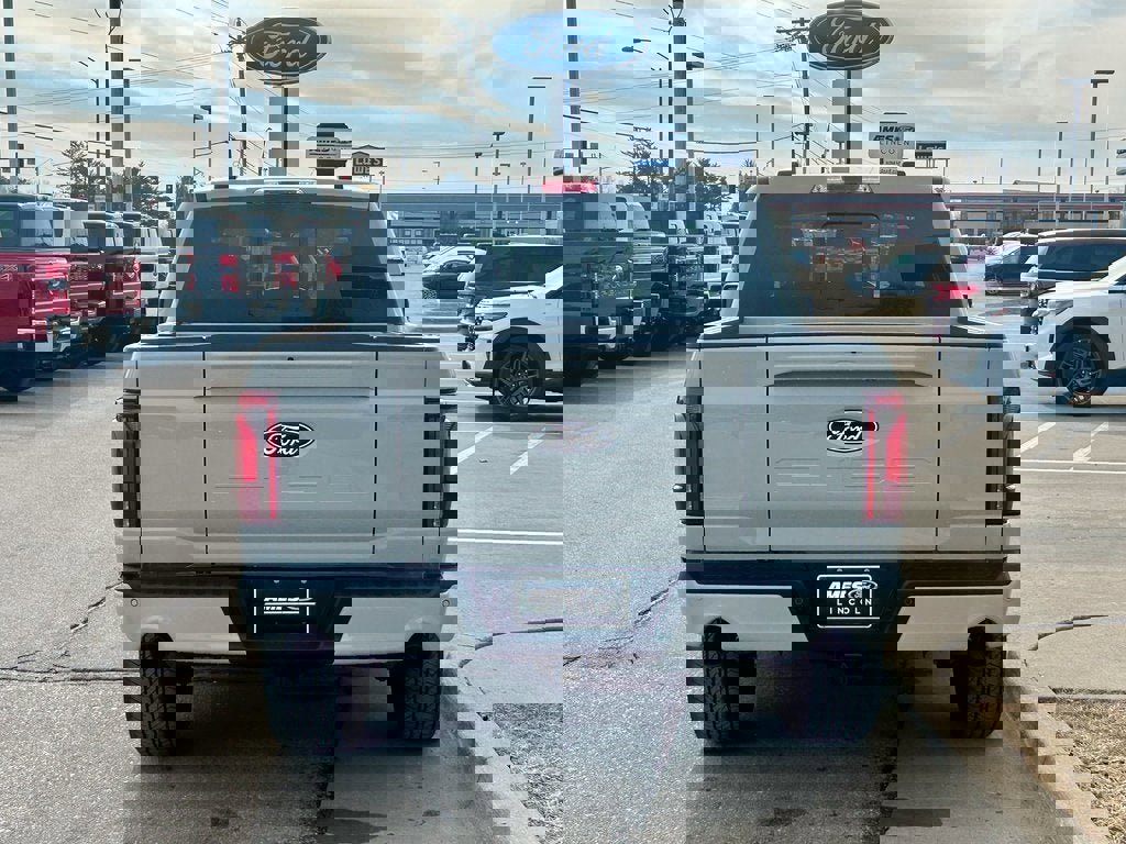 New 2026 Ford F150 Lariat w/ Equipment Group 502A High image 4