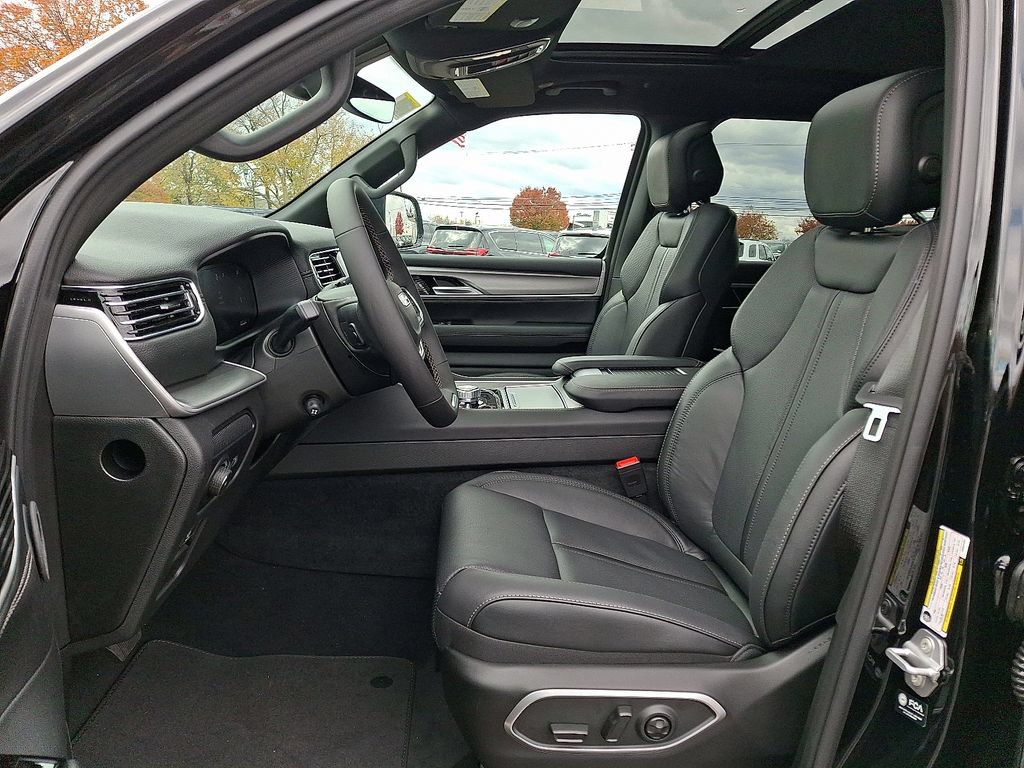New 2025 Jeep Wagoneer L Series II w/ Premium Group I AWD/4WD image 37