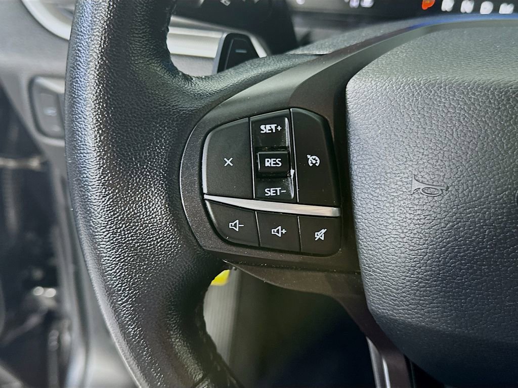 Used 2020 Ford Explorer XLT AWD/4WD image 24
