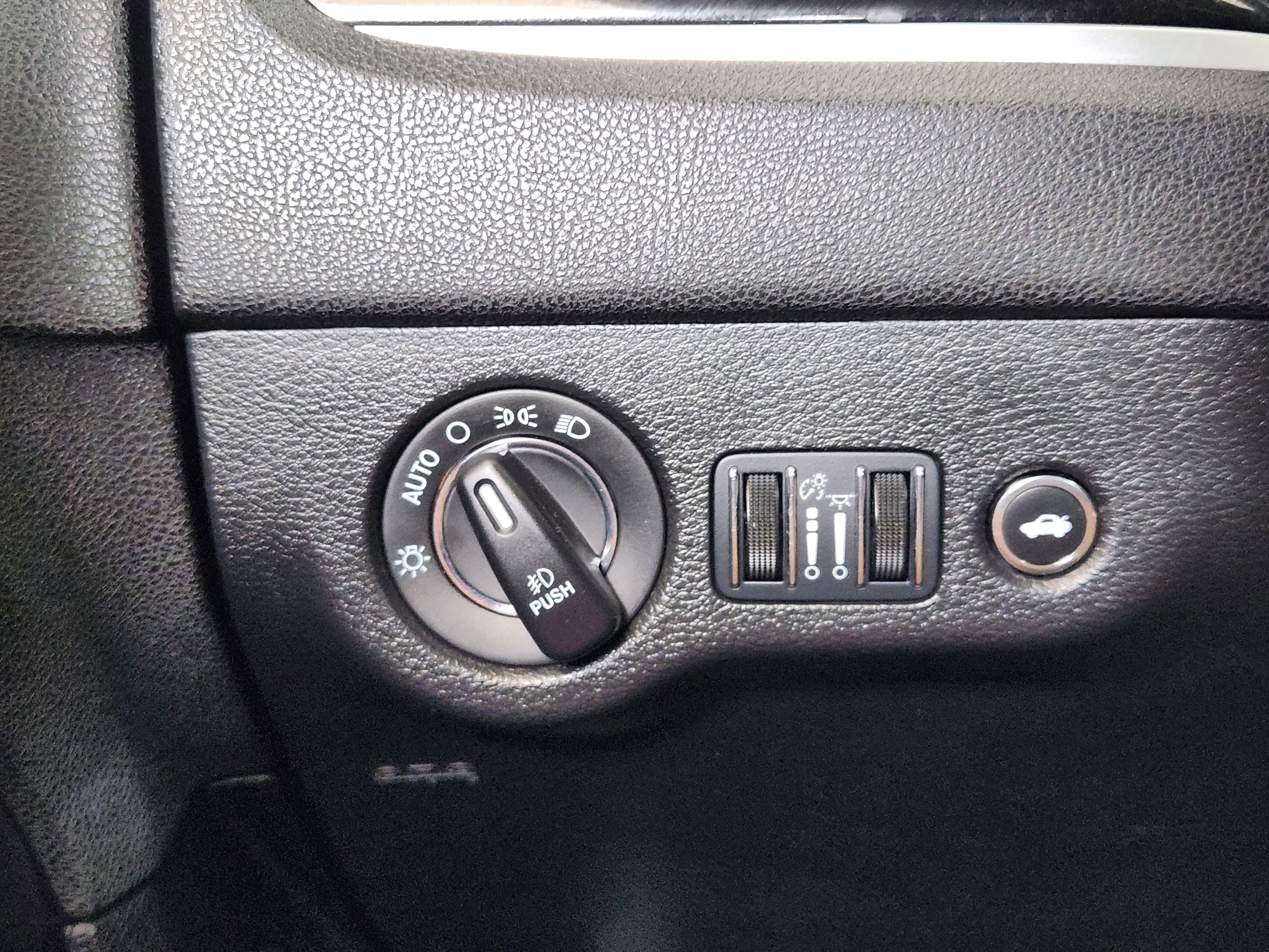 Used 2023 Chrysler 300 S RWD image 23