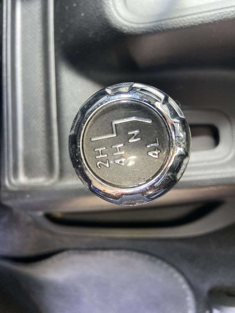 Used 2012 Jeep Wrangler Sport AWD/4WD image 27