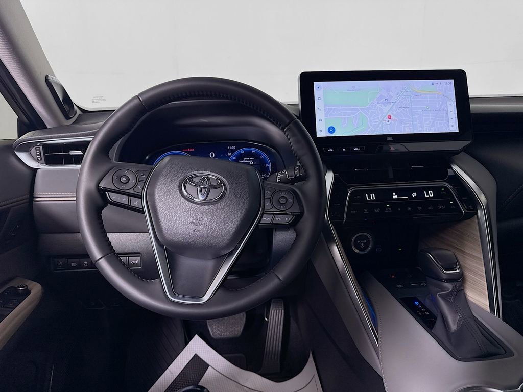 Used 2024 Toyota Venza Limited image 20
