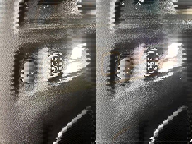 Used 2021 Jeep Grand Cherokee L Limited w/ MOPAR Finishing Package image 8